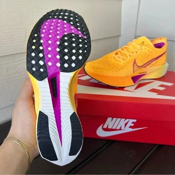 SIZE 8.5 - NIKE ZOOMX VAPORFLY NEXT% 3 LASER ORANGE W - Picture 5 of 5